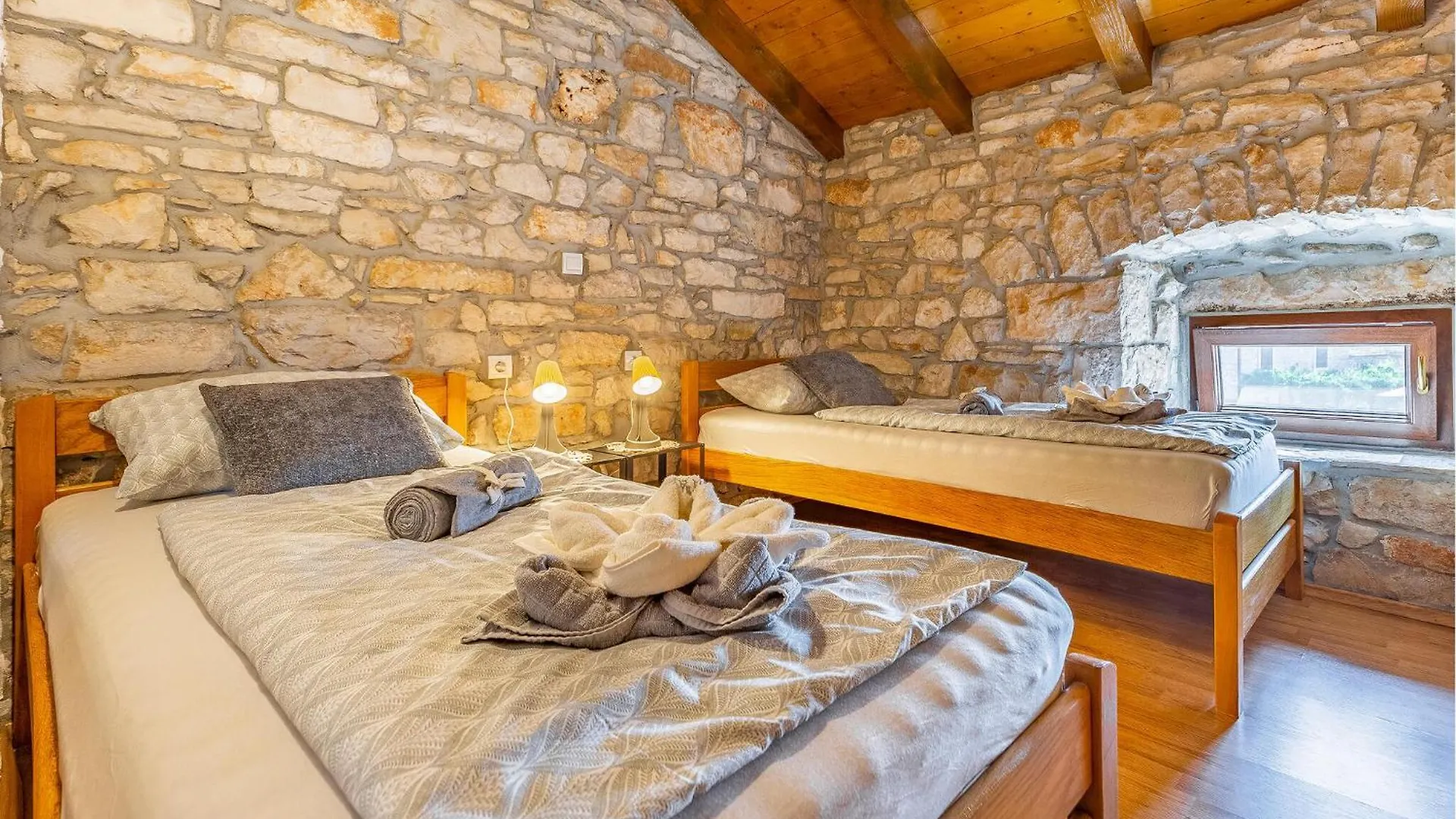 2 Bedroom Gorgeous Home In Peruški 0*,  Horvátország